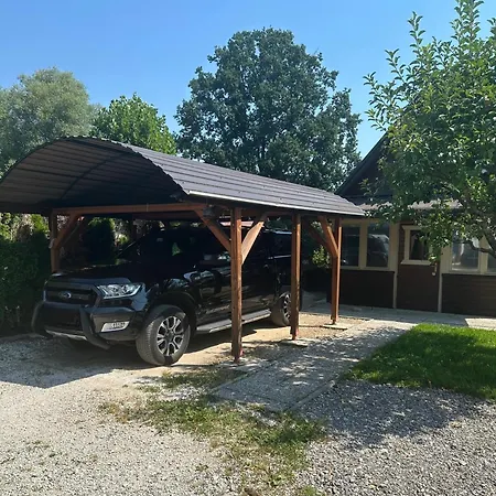 Horská chata Mocvirski Tulipan Lublaň