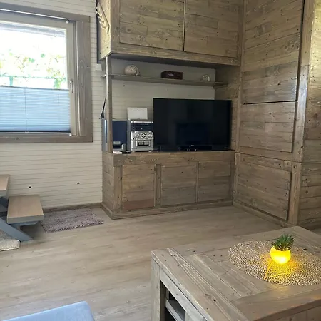 Alpesi faház Mocvirski Tulipan *