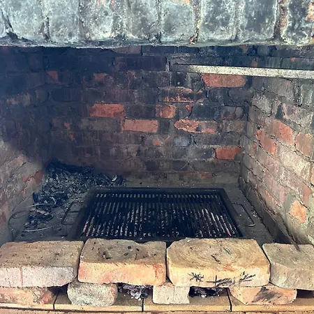 شاليه Mocvirski Tulipan